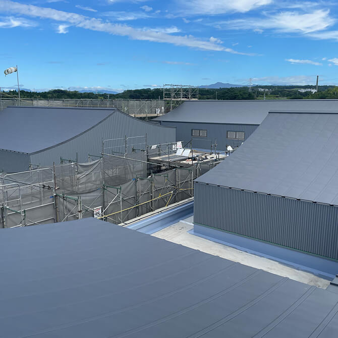 　　　　　【施工例3】益城町 某施設<br>　　　 　   　（屋根工事・板金工事）